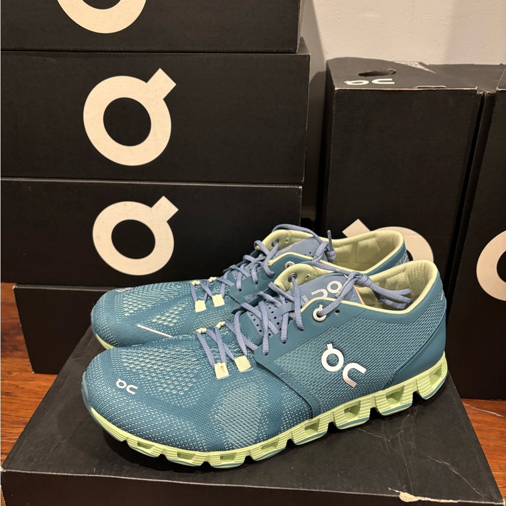 On Cloud Running Women's Athletic Shoes in Blue and Light Green